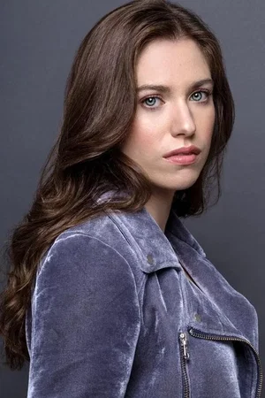  Julia Terranova photo