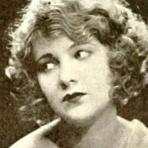 Photo star :  Lillian Hall