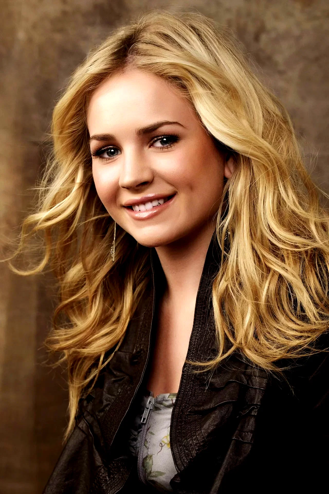 Britt Robertson