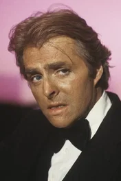 Richard  Lynch