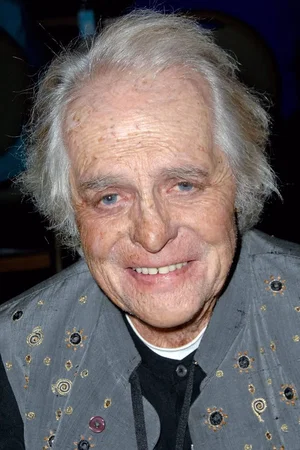 Richard  Lynch photo