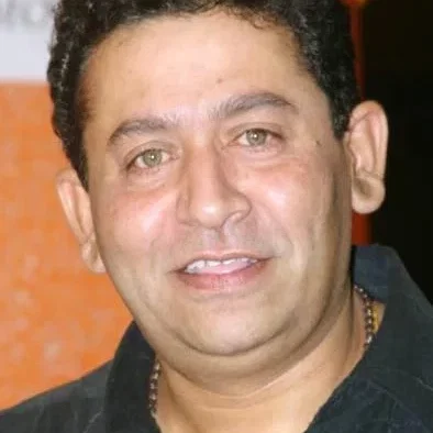  Uday Tikekar