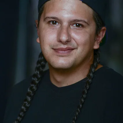  Dylan Cook