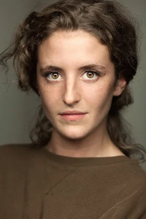  Louisa Harland photo