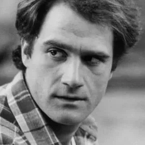 Photo star : Elias Koteas
