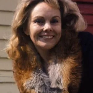  Arlette Thomas