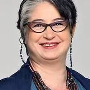  Dina Michaelidi