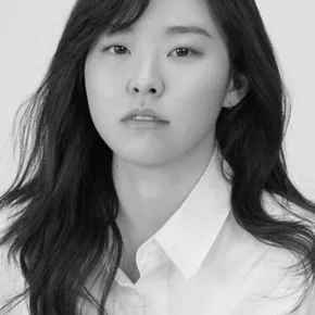 Photo star :  Lee Min-ji