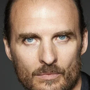 Photo star : Greg Bryk