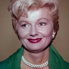 Photo star : Barbara Billingsley