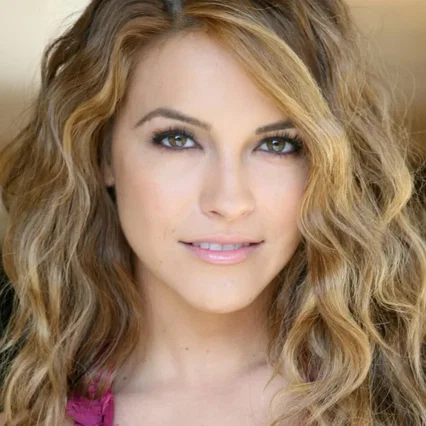  Chrishell Stause