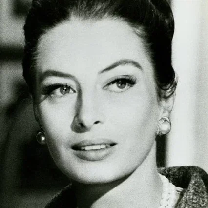  Capucine
