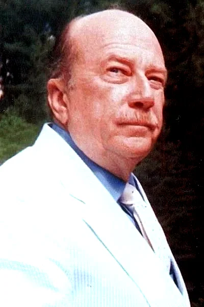 Macon McCalman