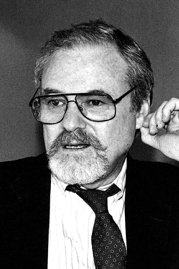 Alan J. Pakula