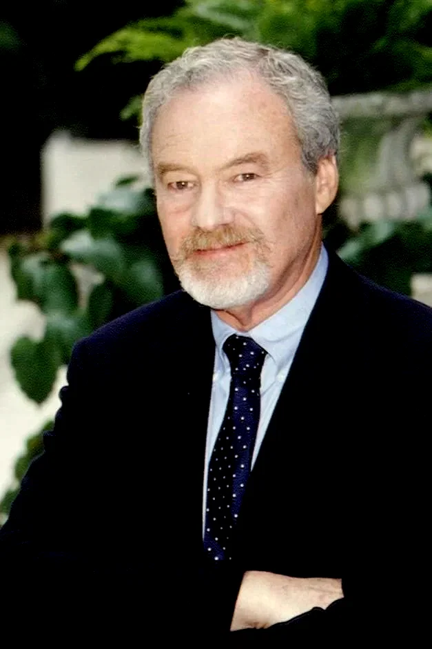 Alan J. Pakula