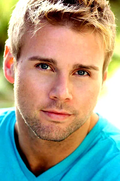 Aaron Hill