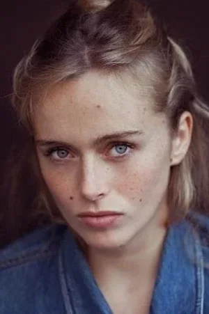  Alienor Bouvier photo