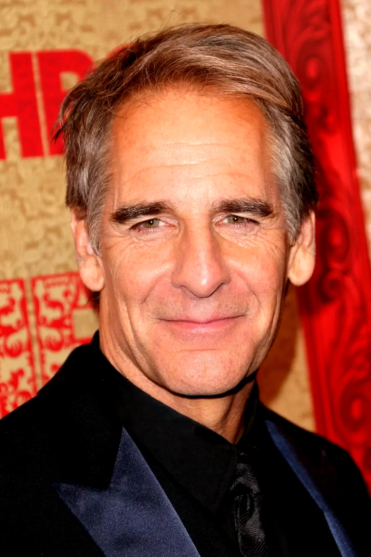 Scott  Bakula