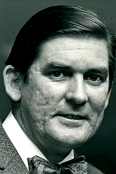  Ray Barrett