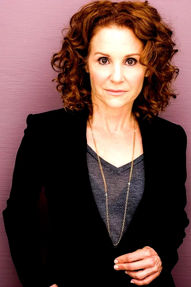  Christina Carlisi