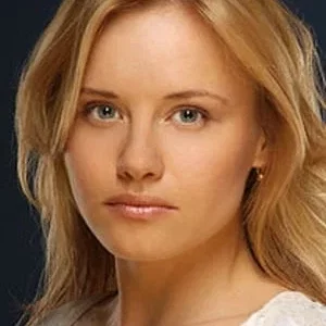  	 Liina Brunelle