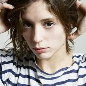 Photo star : Lucie Bourdeu