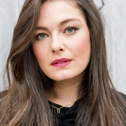 Alexa Davalos