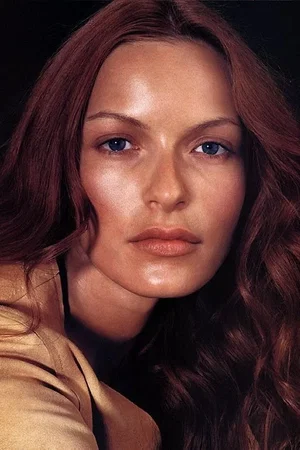 Rie Rasmussen photo