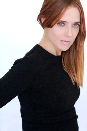  Tara Stewart photo