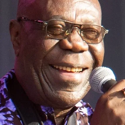  Manu Dibango
