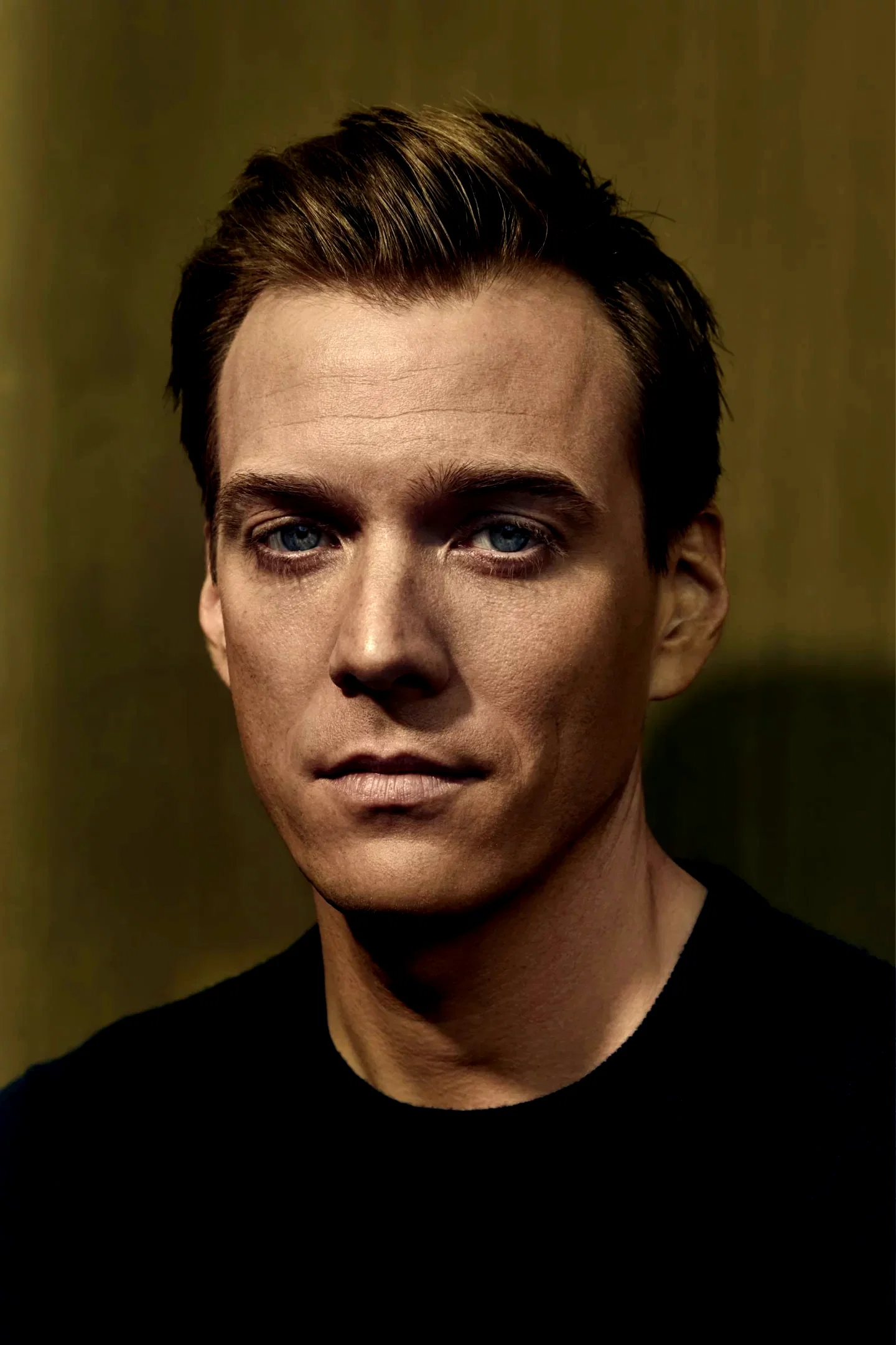 Jake  Abel