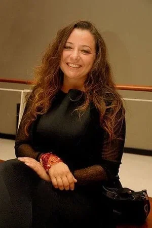 Övül Avkiran photo