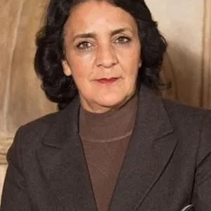  Fatima Hernadi