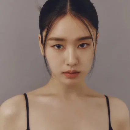  Ahn Eunjin