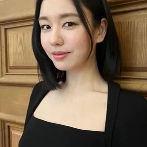 Photo star :  Ahn Eunjin