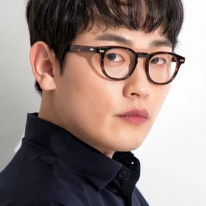 Photo star :  Lee Hae-woon