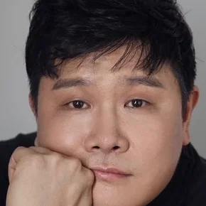 Photo star :  Kim Ki-moo