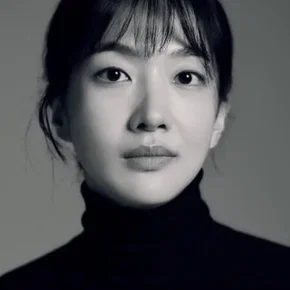 Photo star :  Jung Yun-ha