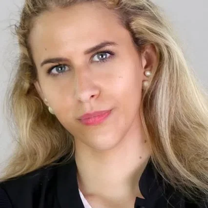 Sarah Saldmann