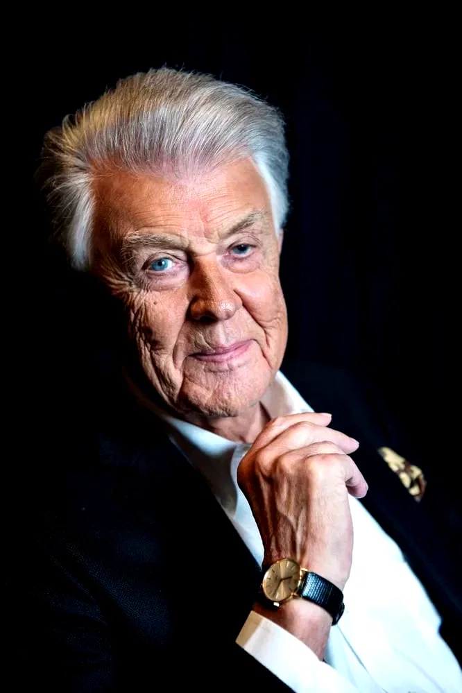 Sven-Bertil  Taube