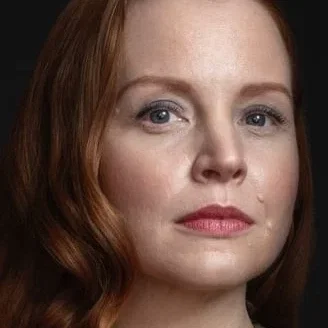 Lauren Ambrose