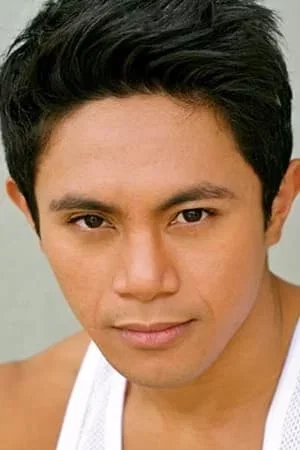 Clifford  Banagale photo
