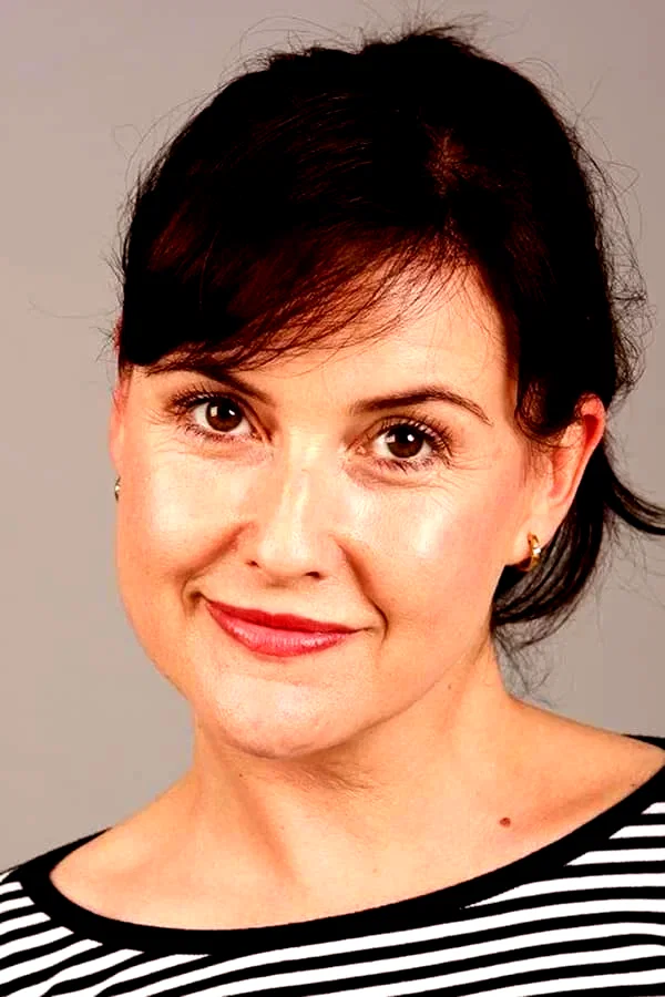 Elizabeth Carling