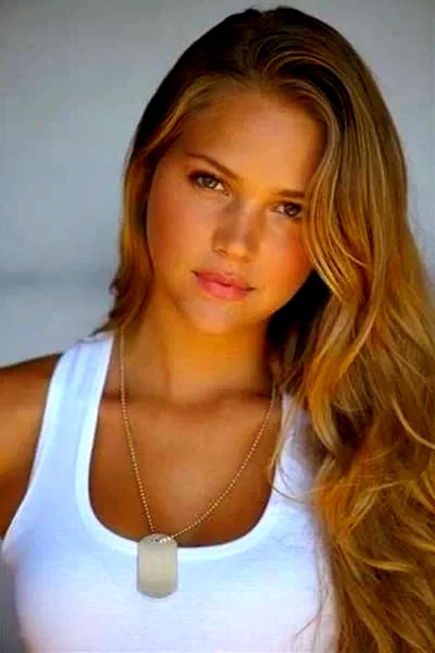  Esti Ginzburg