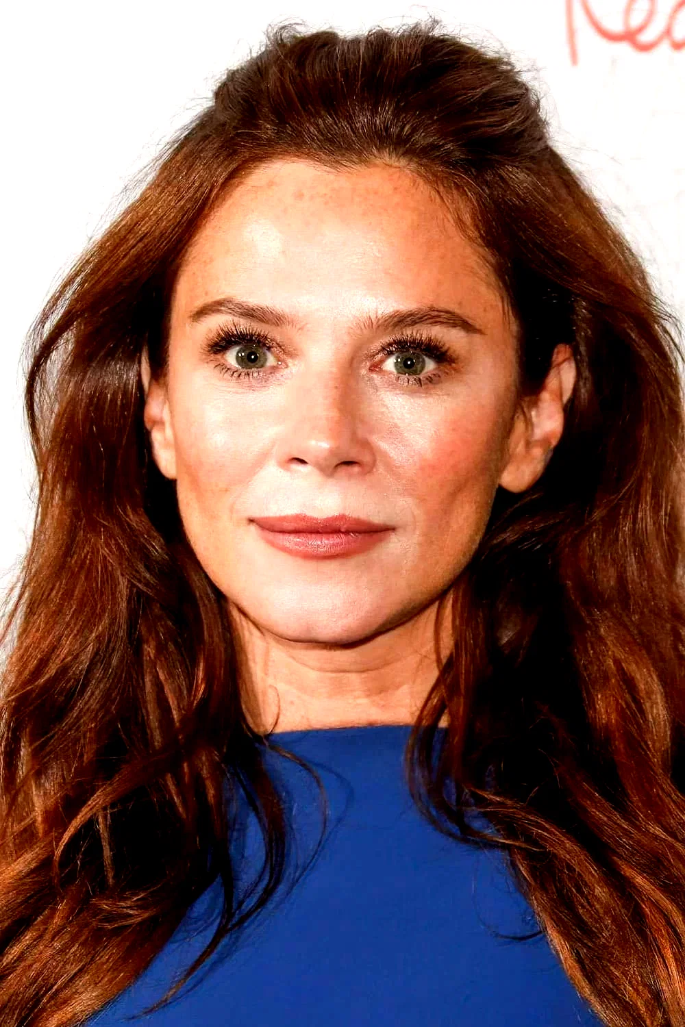 Anna Friel