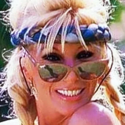  Suzanna Gimenez