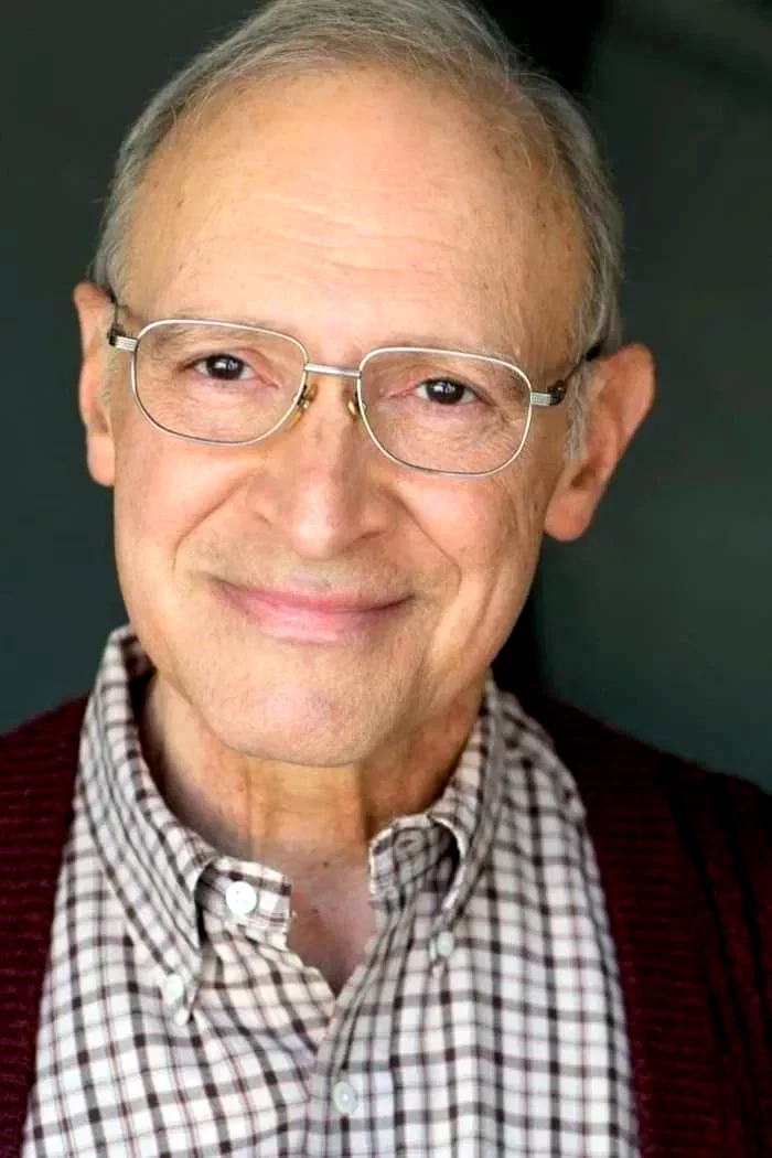  Robert Arce