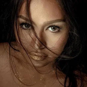 Photo star : Mercedes Cabral