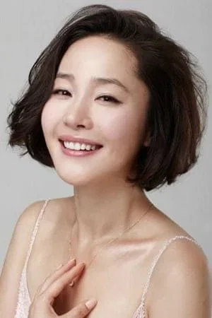   Ji-won Uhm  photo