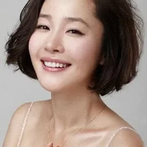 Photo star :   Ji-won Uhm 